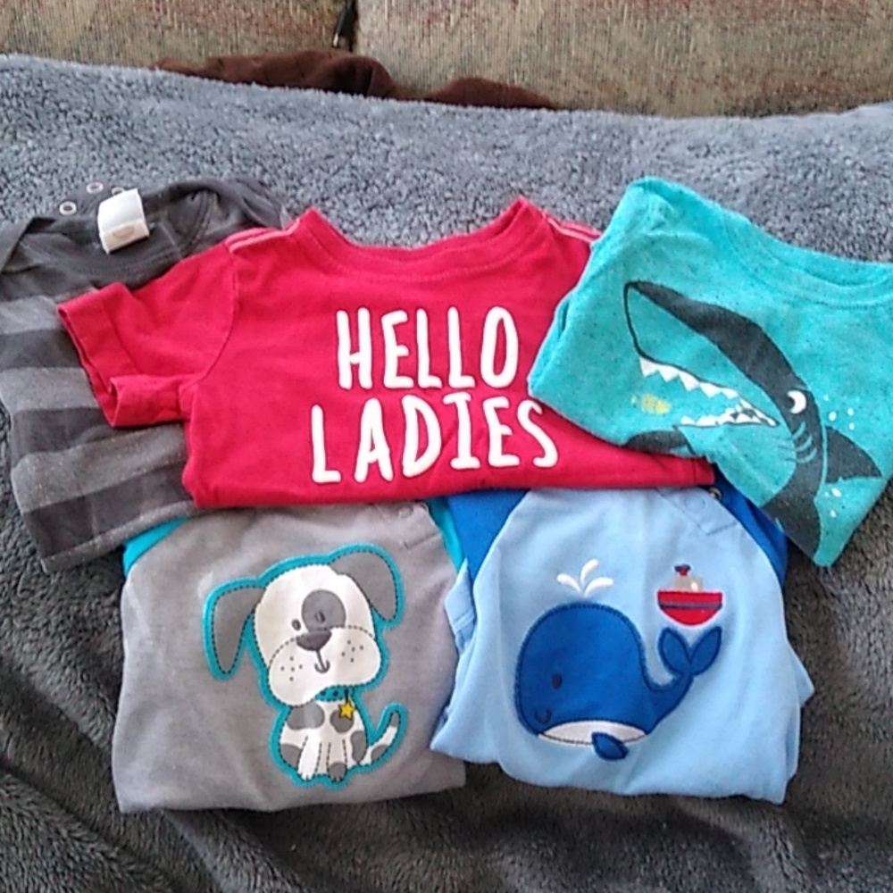 5 short sleeved shirts